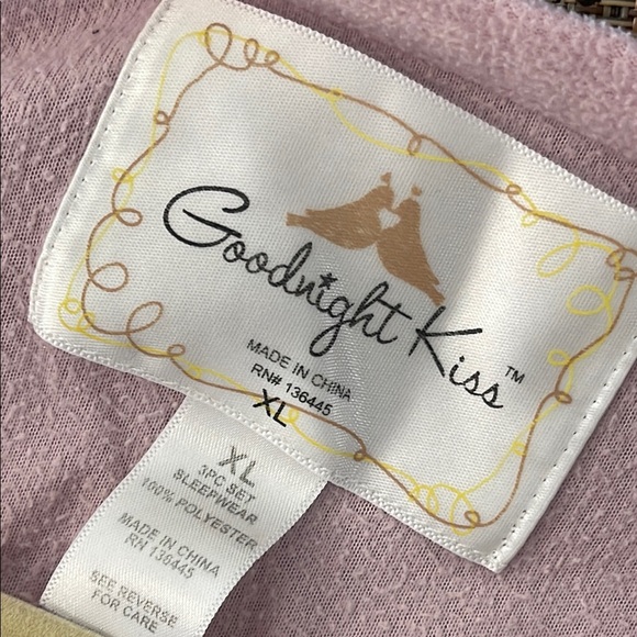 Goodnight Kiss Lavender Pink V-Neck Pajama Top Size XL - Picture 4 of 4